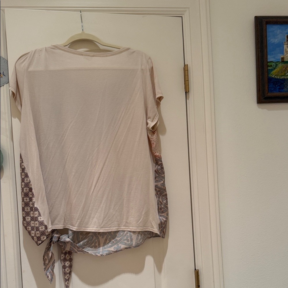 Chic Patchwork Blouse With Tie Detail - image 2